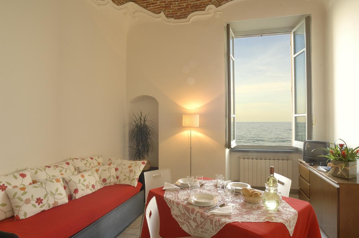 Hotel Residence Baiadelsole Laigueglia Oda fotoğraf